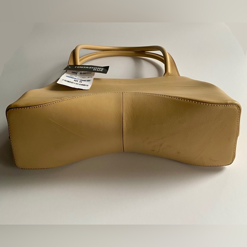 Tentazione Due leather shoulder bag
Made in Italy - Picture 15 of 15